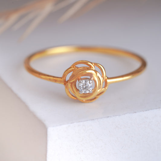 Beautiful 10k Gold Rose Flower Shape Diamond Ring