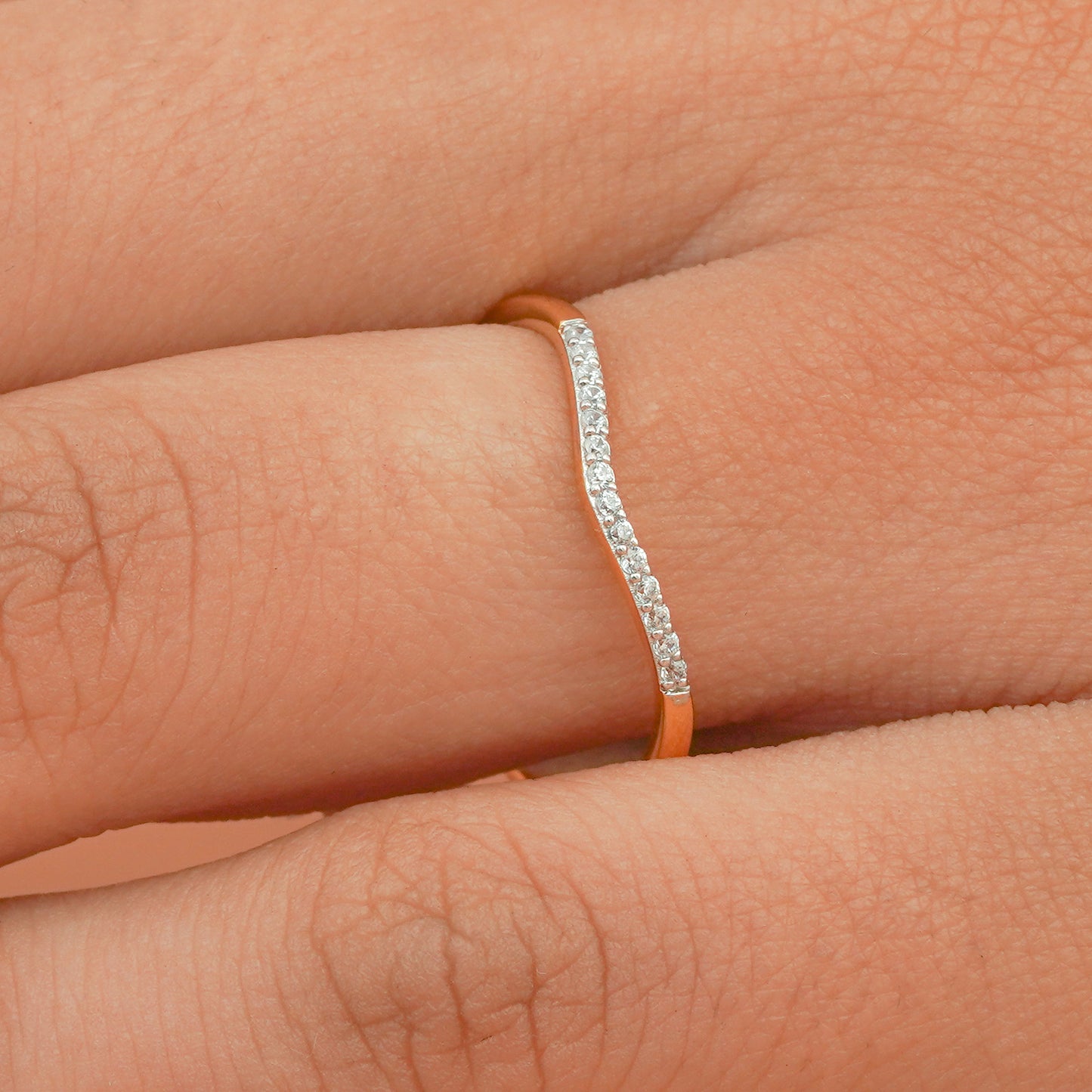 14k Gold Simple Curved Diamond Ring