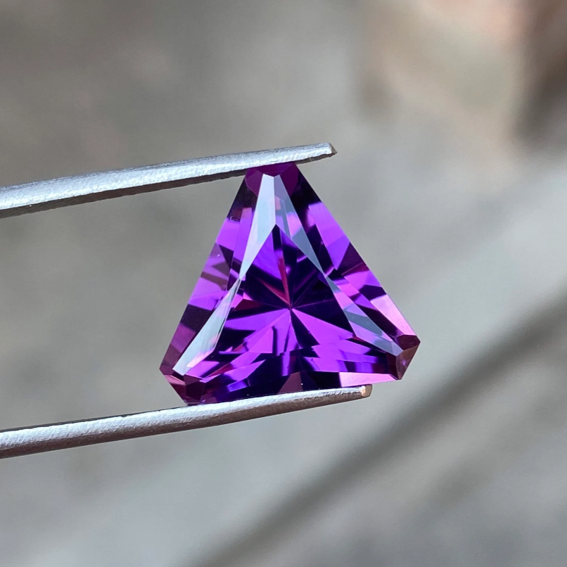 Natural Amethyst Triangle Shape 12 MM, 6.30 Carat