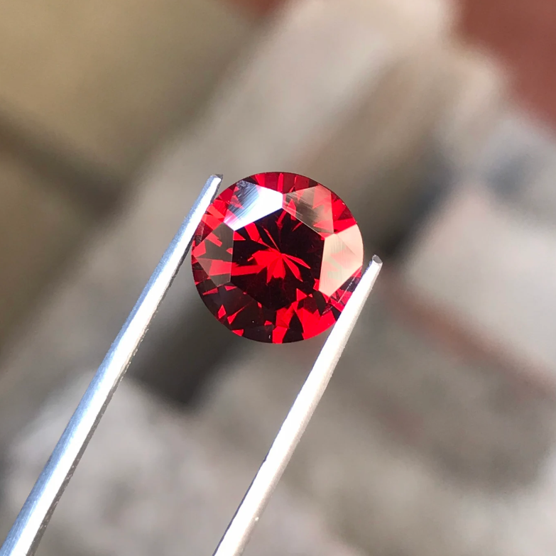 Red Fancy Natural Cut Garnet, 10 MM Round, 4.70 Carat Garnet