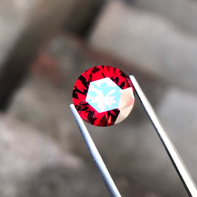 Red Fancy Natural Cut Garnet, 10 MM Round, 4.70 Carat Garnet