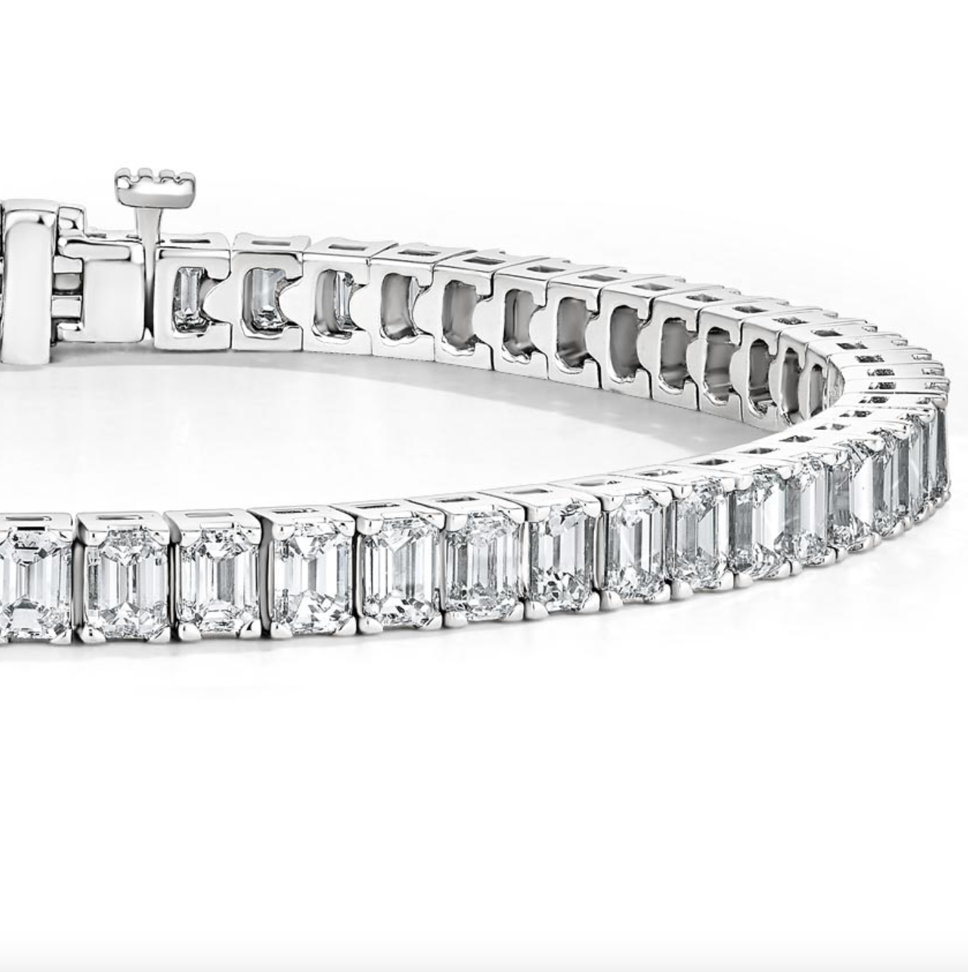 Emerald Cut Diamond Tennis Bracelet 14k